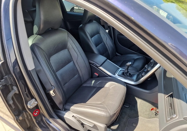 Volvo V70 cena 48000 przebieg: 119000, rok produkcji 2016 z Chocianów małe 596